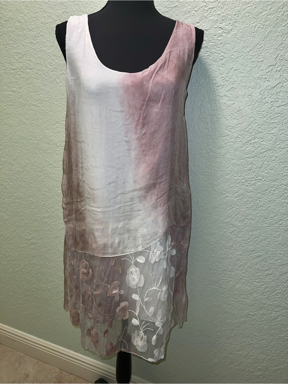 Sleeveless Pink Ombre Layered Floral Lace Dress